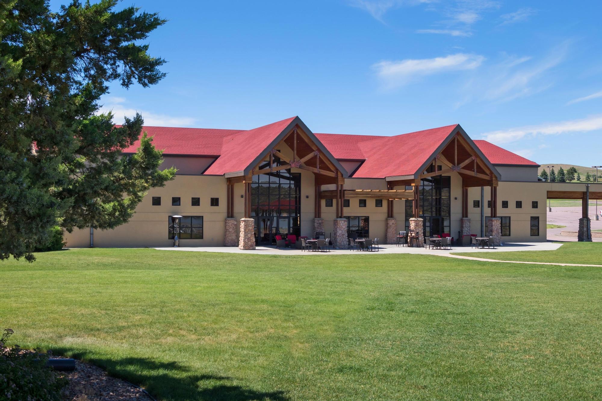 Arrowwood Resort At Cedar Shore Oacoma Exterior photo