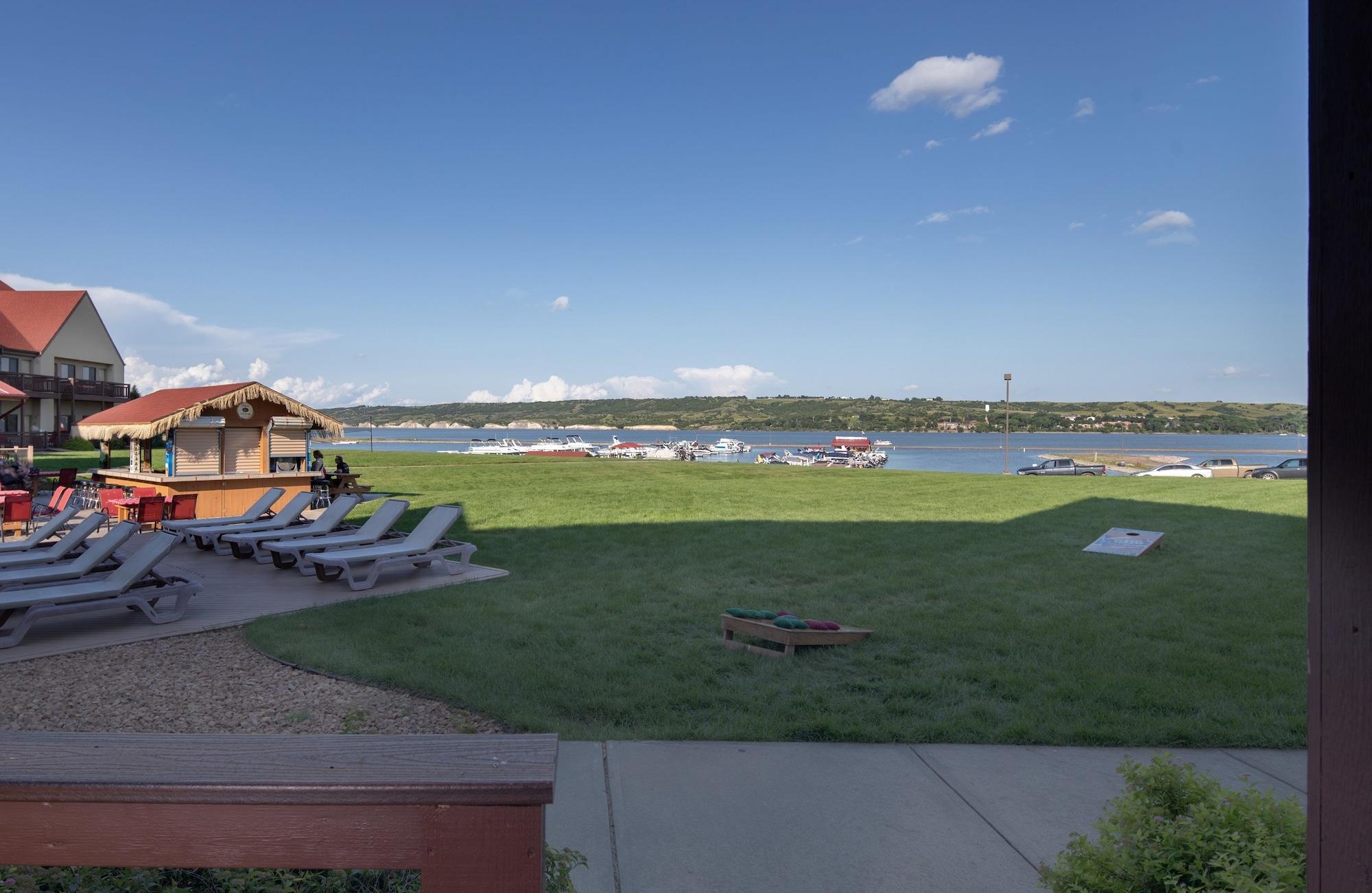 Arrowwood Resort At Cedar Shore Oacoma Exterior photo