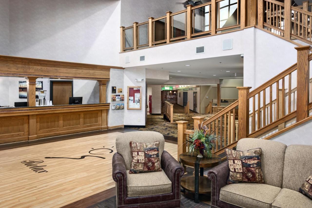 Arrowwood Resort At Cedar Shore Oacoma Exterior photo
