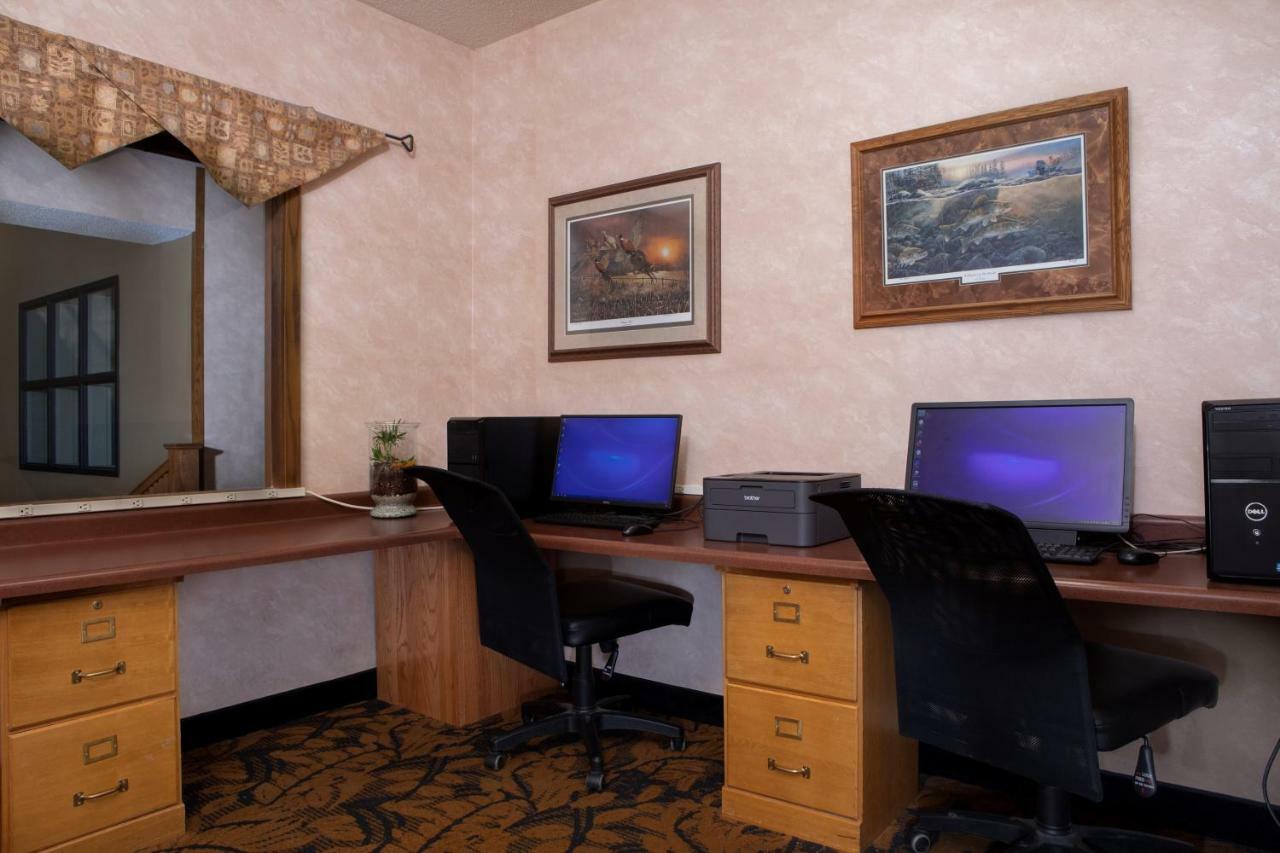 Arrowwood Resort At Cedar Shore Oacoma Exterior photo